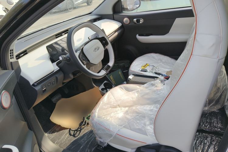 Used Chery Little Ant 2024 Facelifted 321km Beloved Edition Left Front Seat