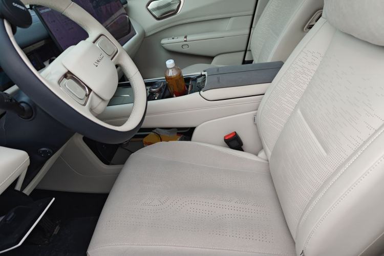 Used Lynk & Co 900 2025 2.0T Ultra
