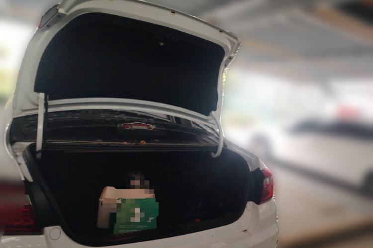 Used Geely Auto Vision 2019 Upgraded Model 1.5L Manual Luxury Version China V Standard
