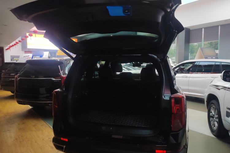 Used GAC Trumpchi GS8 2022 Linghang Series 2.0 TGDI Two-Wheel-Drive Luxury Smart Connectivity Version (7 Seats) Trunk