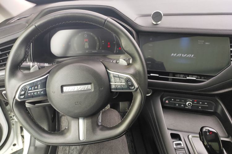 Used Haval F7 2020 1.5T Two-Wheel Drive i-Type Center Console