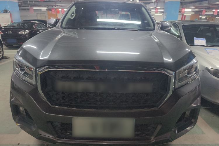 Used SAIC MAXUS T70 2021 2.0T Diesel Automatic Two-Wheel Drive Elite Version with Long Bed and High Ground Clearance