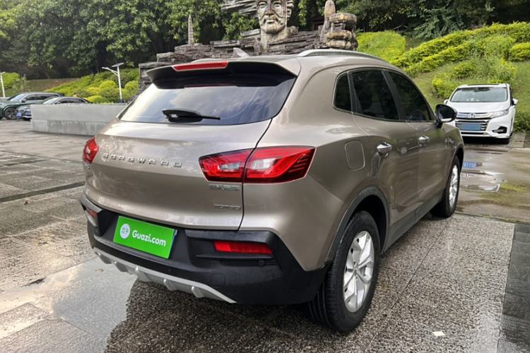 Used BORGWARD BX5 2017 20TGDI Automatic Two-Wheel Drive Pioneer Edition
