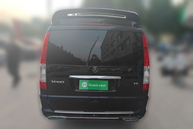 Used Mercedes-Benz Viano 2010 2.5L Luxury Edition Rear