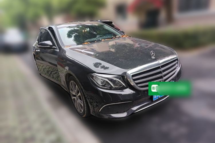 Used Mercedes-Benz E-Class 2019 Restyled E 300 L Luxury Edition Front Right 45 Deg
