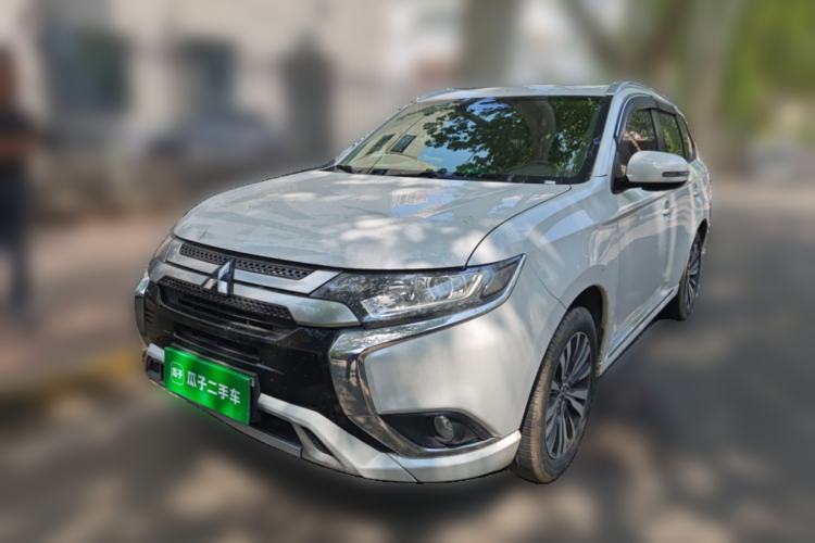 Used Mitsubishi Outlander 2021 2.0L Two-Wheel Drive Comfort Edition 7 Seats
