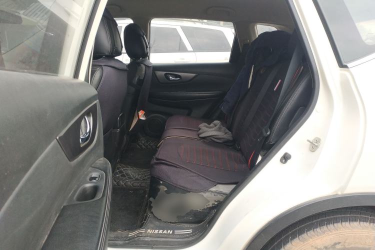 Used Nissan X-Trail 2017 2.0L Manual Classic Edition 2WD
