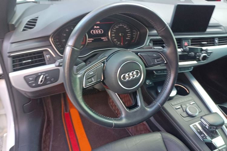 Used Audi A5 2017 Cabriolet 40 TFSI Fashion Model
