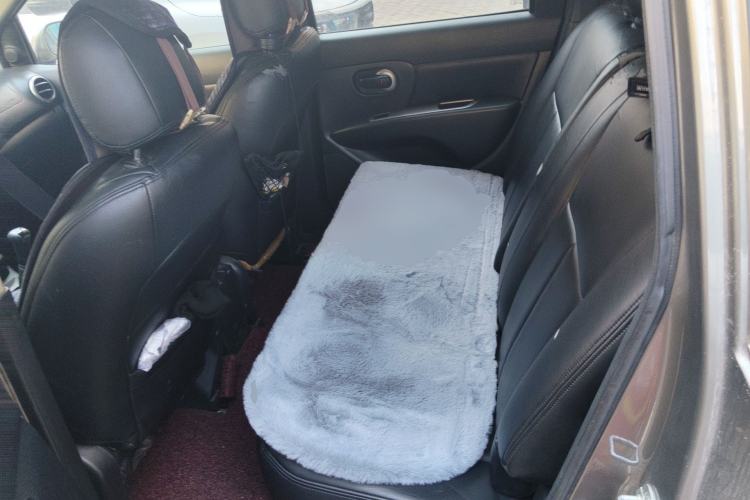 Used Nissan Livina 2010 Jingrui Edition 1.6L Manual Standard Model Left Rear Seat