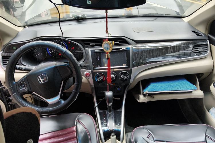 Used Honda Crider 2013 1.8L automatic luxury edition