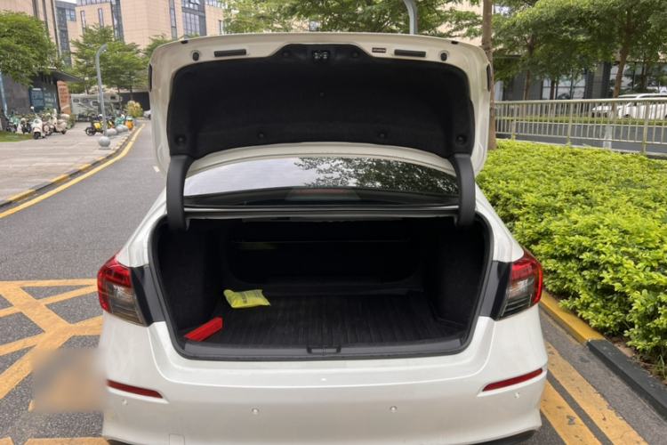 Used Honda Civic 2022 240TURBO CVT Dynamic Edition Trunk