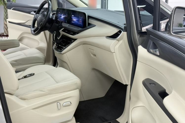 Used Buick GL8 2023 ES Lu Zun Deluxe Model