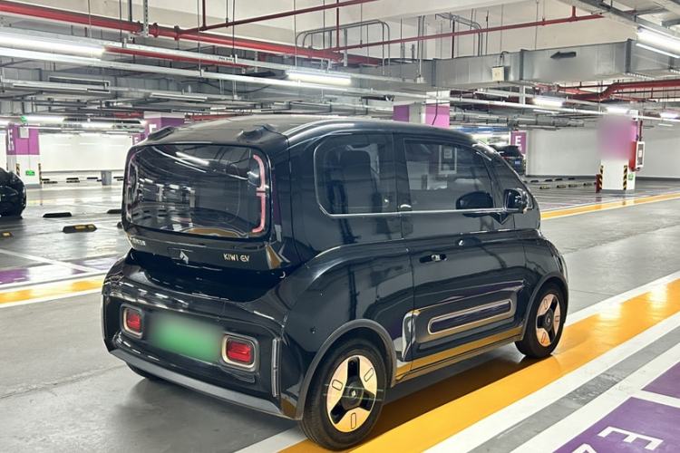 Used Baojun KiWi EV 2021 Artist Model Lithium Iron Phosphate