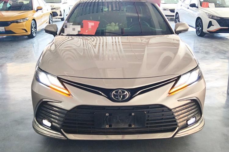 Used Toyota Camry 2021 2.5G Luxury Edition Front