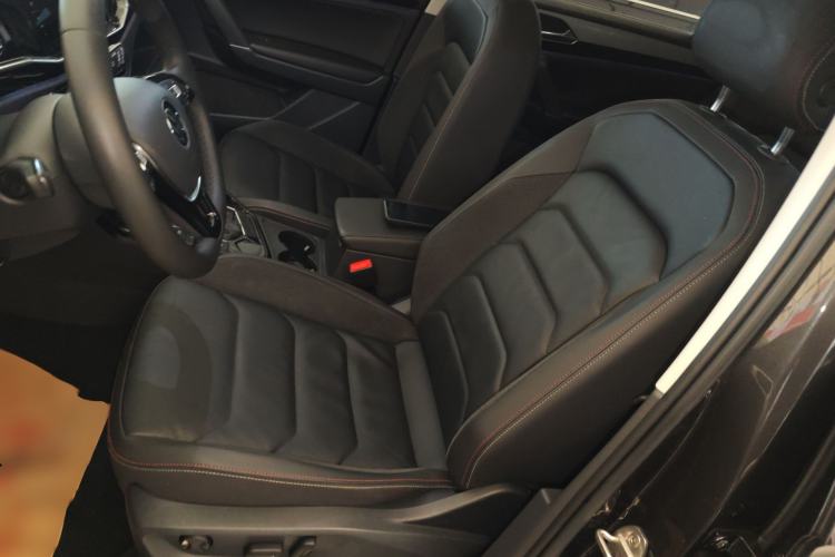 Used Volkswagen Tayron 2020 330TSI Two-Wheel Drive Luxury Smart Connectivity Version Left Front Seat