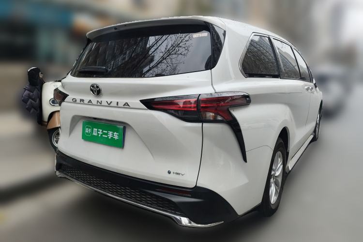 Used Toyota Granvia 2024 2.5L Hybrid Comfort Edition