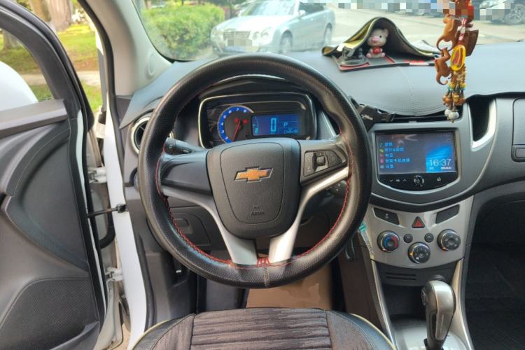 Used Chevrolet Trax 2016 1.4T Automatic Two-Wheel Drive Luxury Version Steering Wheel