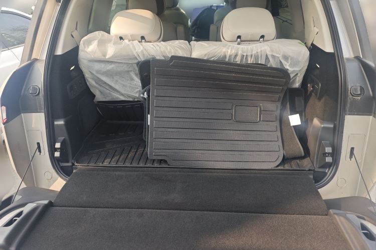 Used Lynk & Co 900 2025 2.0T Ultra