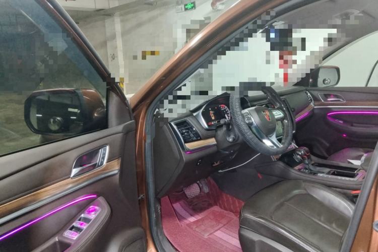 Used Roewe RX8 2018 30T Smart Connectivity Two-Wheel Drive Flagship Edition