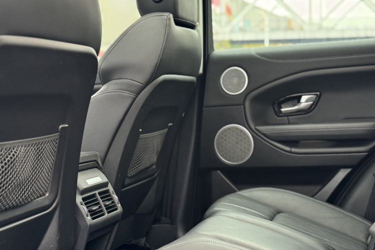 Used Land Rover Range Rover Evoque 2018 240 PS SE DYNAMIC Smart Edition