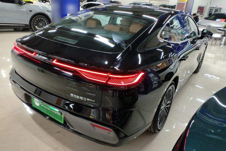 Used Geely Galaxy Galaxy 8 2025 130km EM-i Deluxe Edition