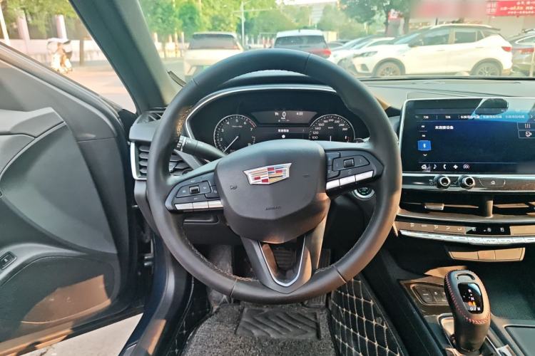 Used Cadillac CT5 2020 Revised Version 28T Tech Edition Steering Wheel