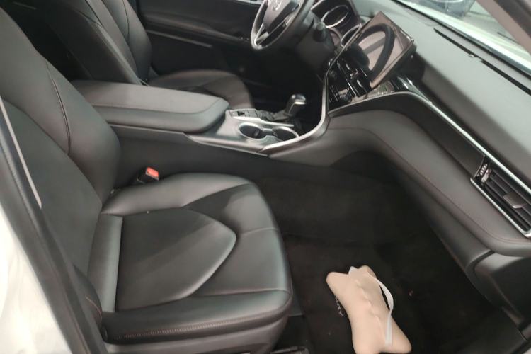 Used Toyota Camry 2021 2.0G Luxury Edition