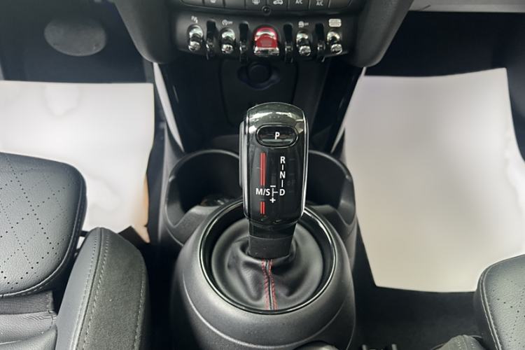 Used MINI MINI 2019 2.0T COOPER S Classic Edition Five-Door Model