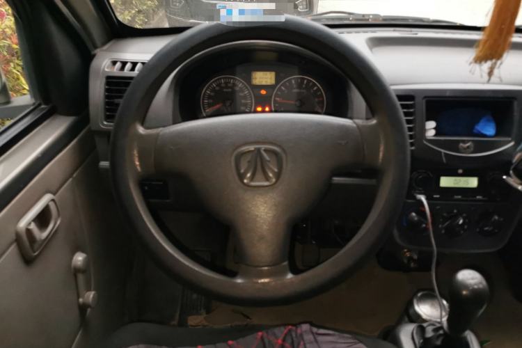Used BAIC Weiwang 205 2013 1.0L Joy version Steering Wheel