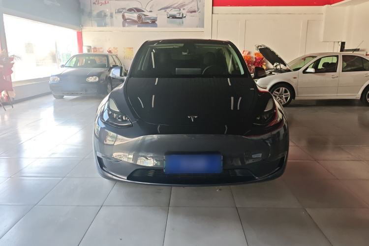 Used Tesla Model Y 2021 Long-Range All-Wheel-Drive Version