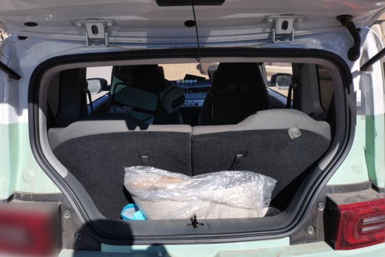 Used Wuling Hongguang MINIEV 2022 Macaron Premium Model – Lithium Iron Phosphate Trunk