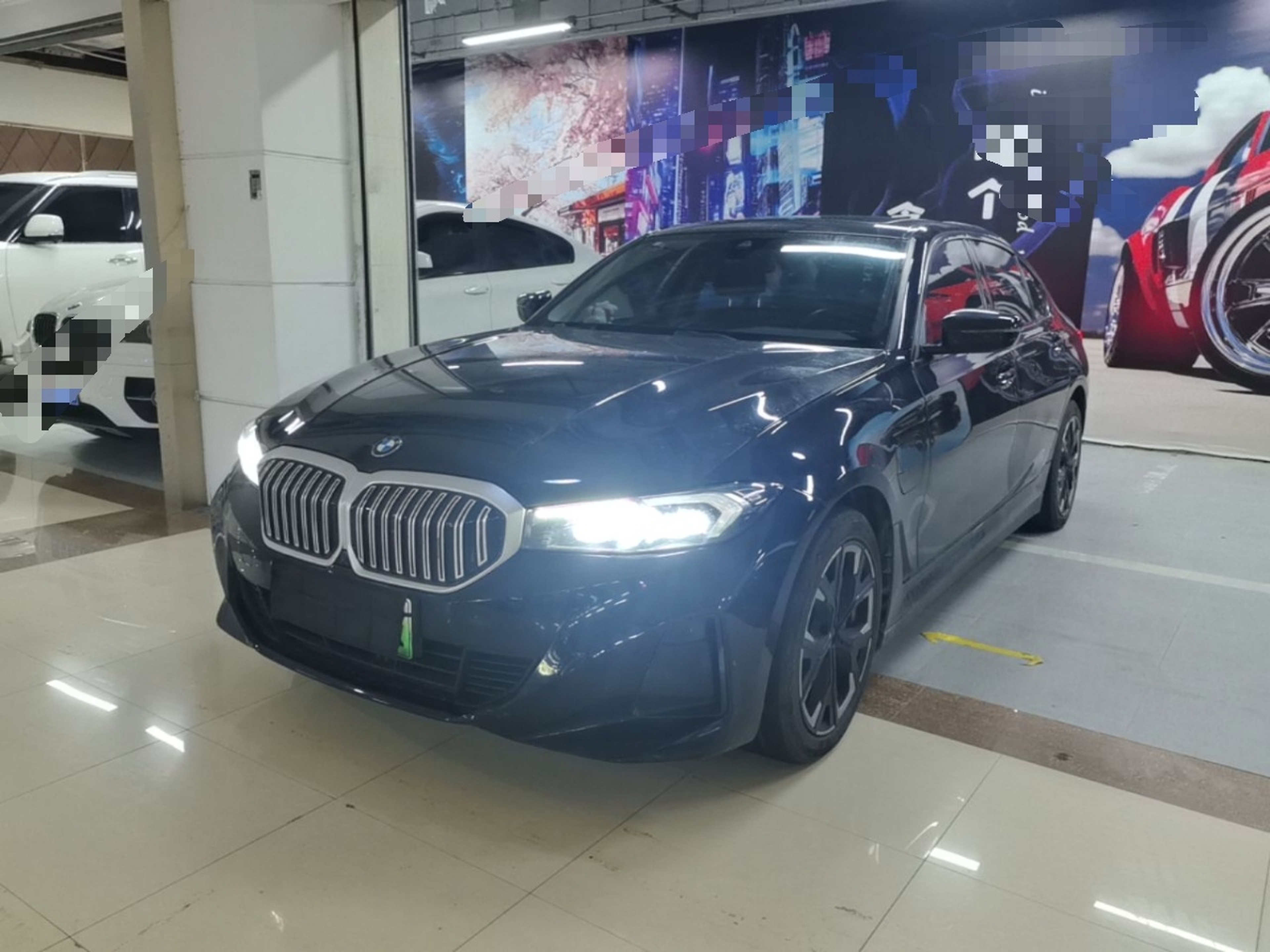 Под передней частью автомобиля