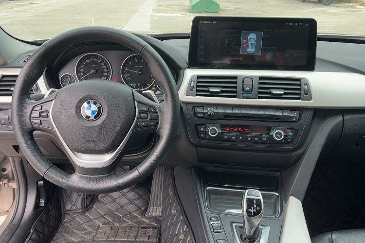 Used BMW 3 Series 2015 328Li Fashion Model
