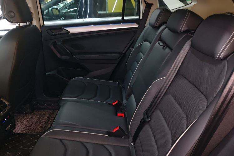 Used Volkswagen Tiguan L New Energy 2021 430 PHEV Plug-in Hybrid Flagship Edition Left Rear Seat
