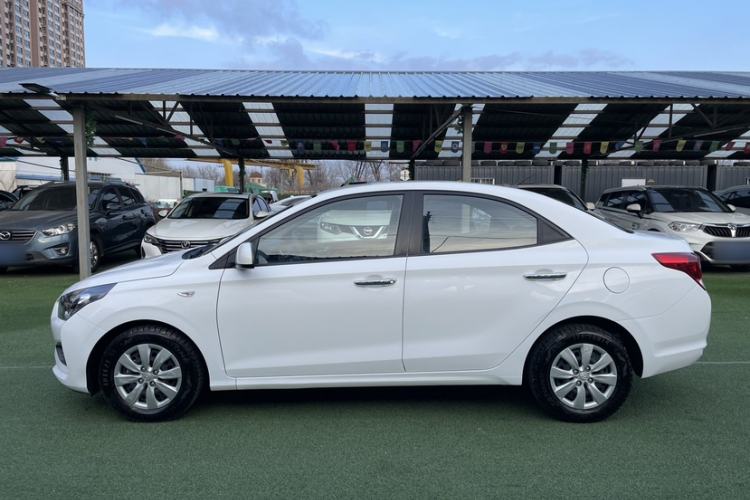 Used Hyundai Verna (older generation) 2017 1.4L Manual Refreshed Version China V Standard
