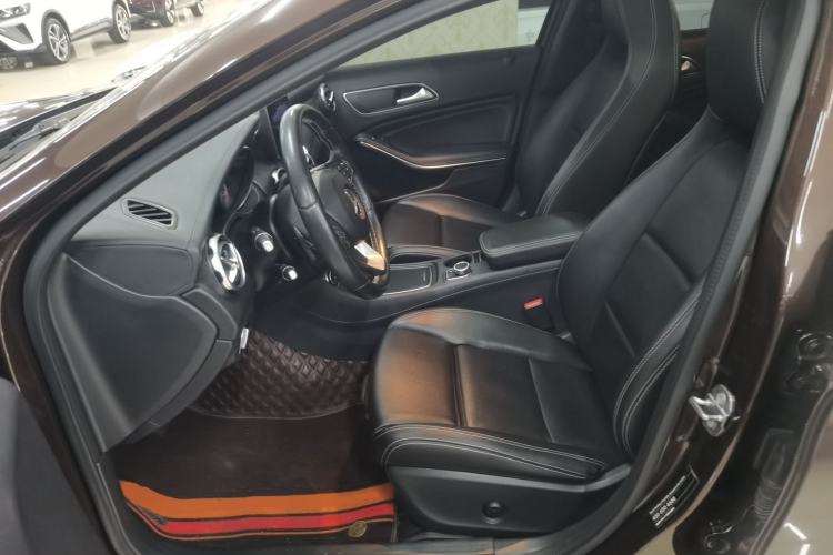 Used Mercedes-Benz GLA 2018 GLA 200 Fashion Model Left Front Seat