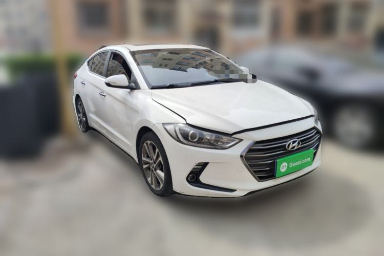 Used Hyundai Elantra (6th Generation / Lingdong) 2018 1.6L Automatic 15th Anniversary Special Edition Front Right 45 Deg