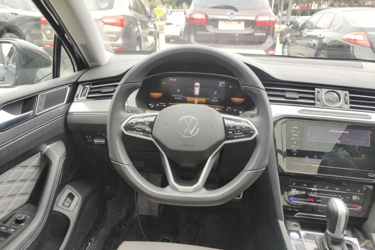 Used Volkswagen Magotan 2023 2 Million Units Limited Edition 330TSI DSG Leading Version