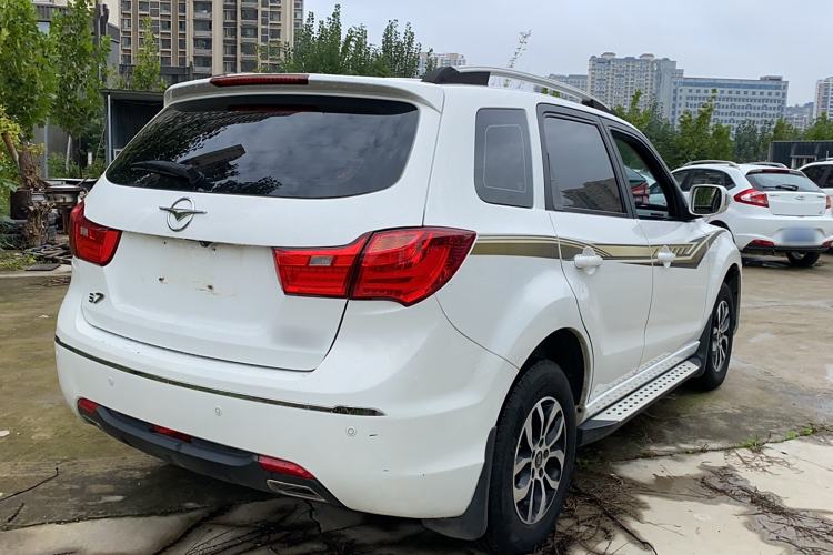 Used Haima S7 2015 Revised Version 2.0L Automatic Zongchi Trim