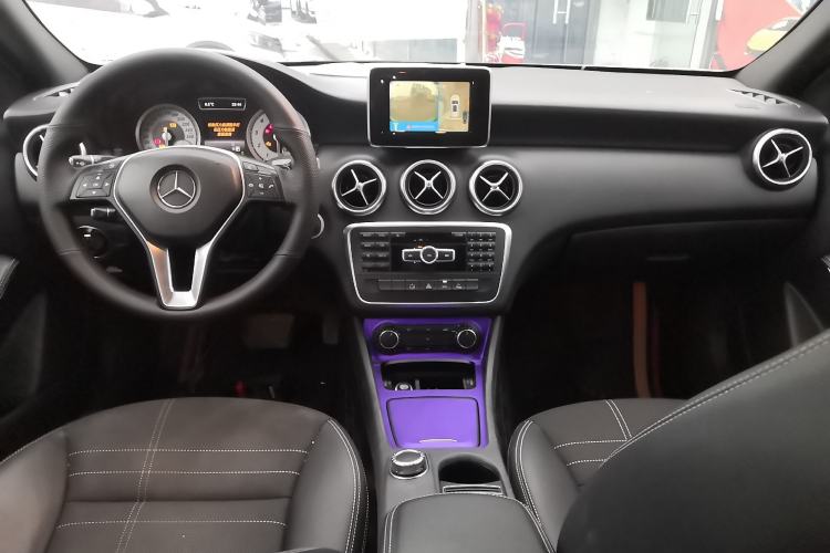 Used Mercedes-Benz A-Class 2015 A 200 Fashion Model
