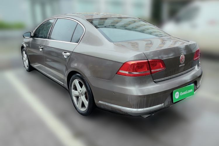 Used Volkswagen Magotan 2015 2.0 TSI Prestige Model Rear Left 45 Deg