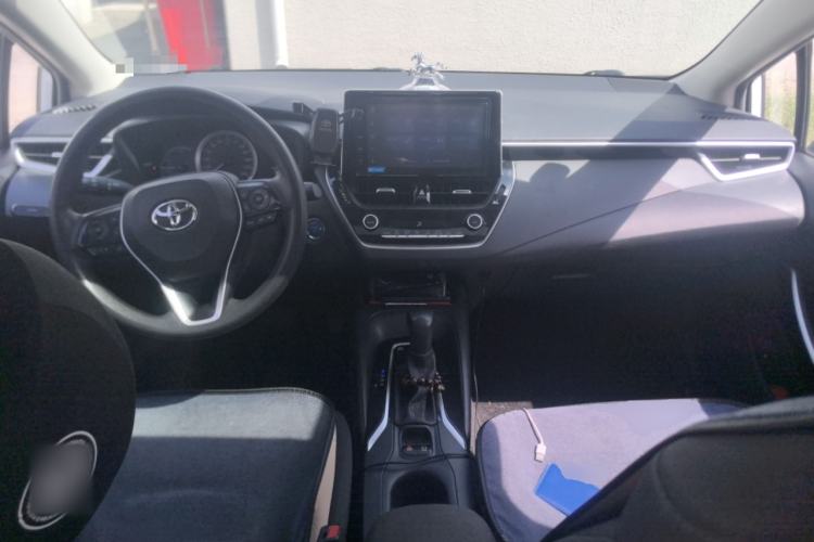 Used Toyota Corolla 2021 Dual-Motor 1.8L E-CVT Elite Edition Center Console