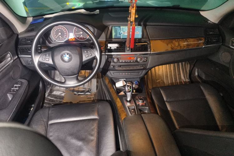 Used BMW X5 2013 xDrive35i Leading Model Center Console