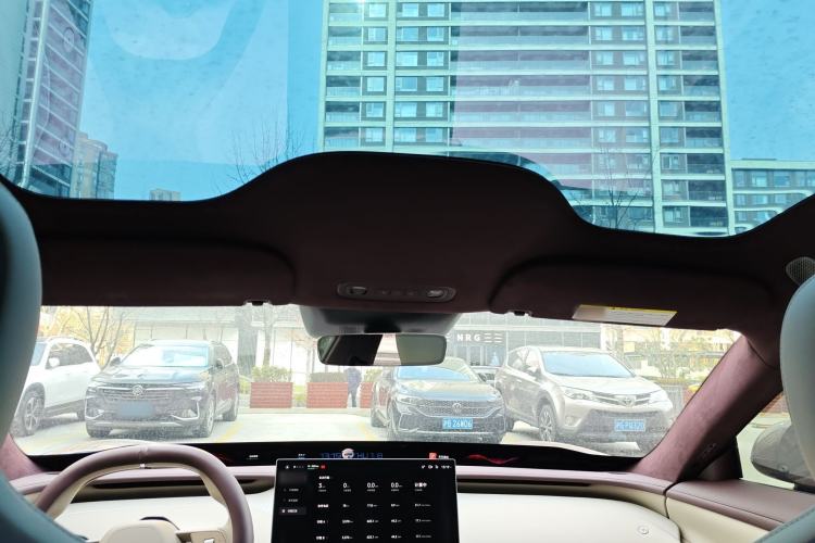 Used Xiaomi Auto YU7 2025 Ultra-Long Range High-Performance All-Wheel-Drive Max Edition