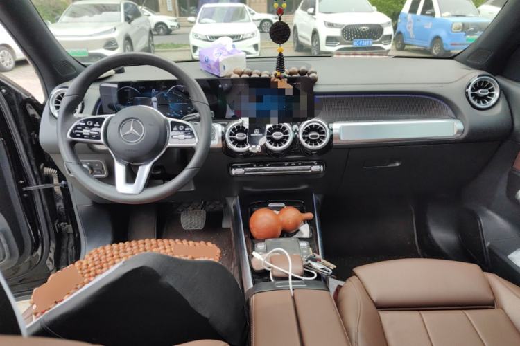 Used Mercedes-Benz GLB 2021 GLB 200 Fashion Model Center Console