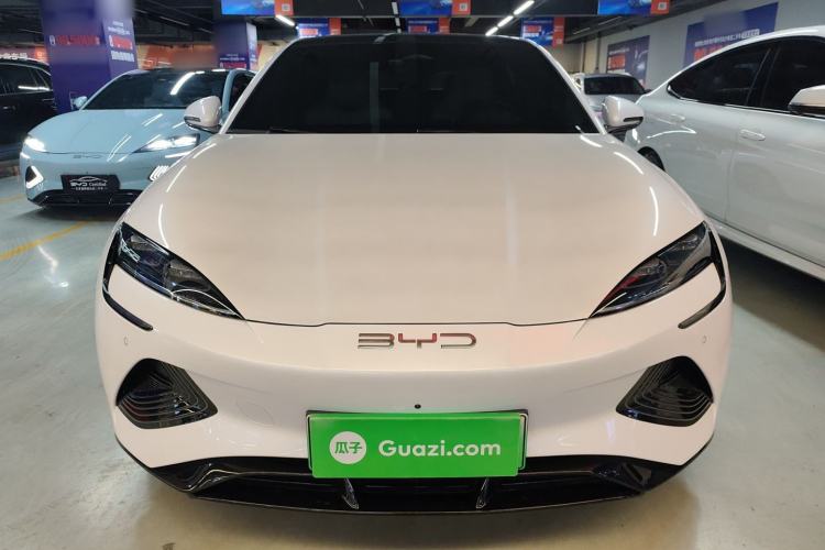 Used BYD Seal 2022 550 km Standard Range Rear-Wheel Drive Prestige Version
