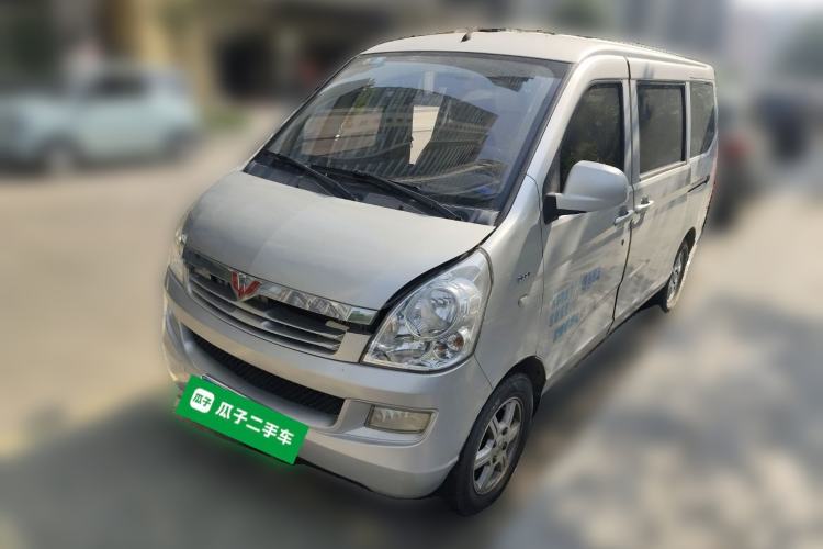 Used Wuling Rongguang 2014 1.5L S Standard Version