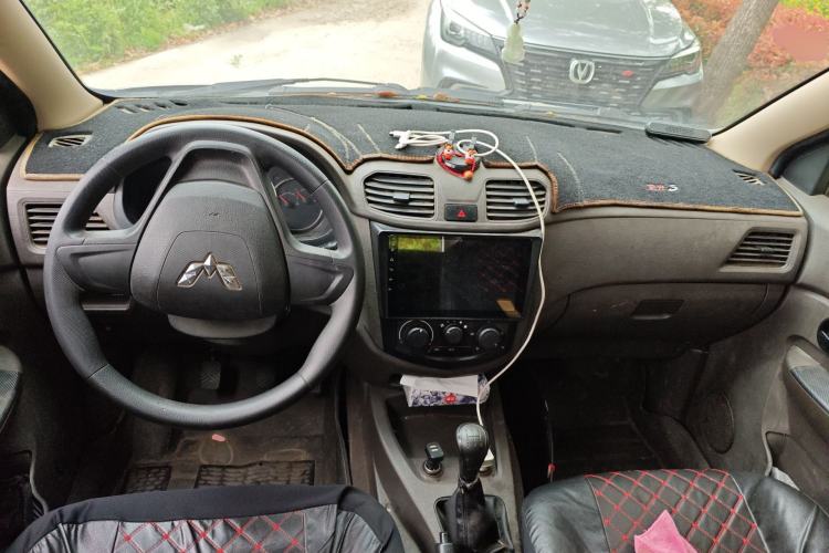 Used Wuling Hongguang 2018 1.5L Classic S Base Model Center Console