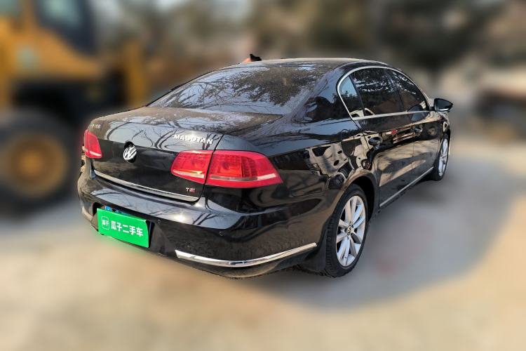 Used Volkswagen Magotan 2012 Facelift 1.8TSI Prestige Model Rear Right 45 Deg