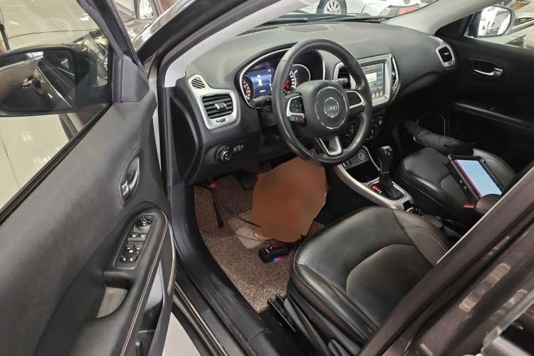 Used Jeep Compass 2017 200T Automatic Family Edition